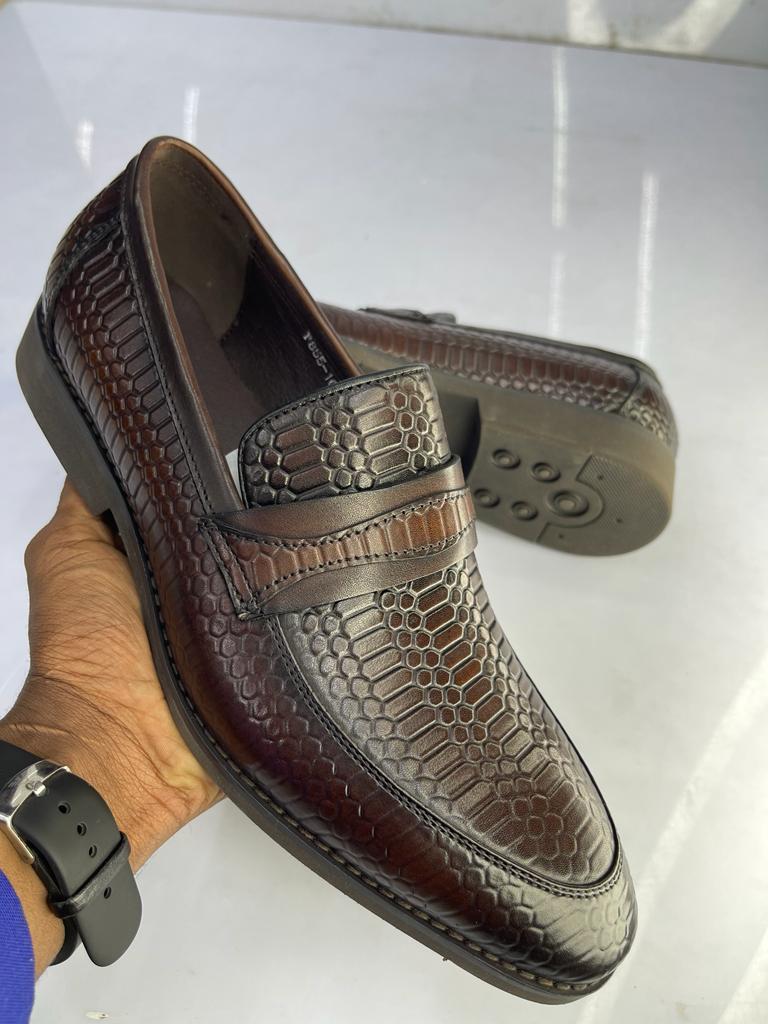 Coffee Brown Crocodile Style Official Men Shoes
