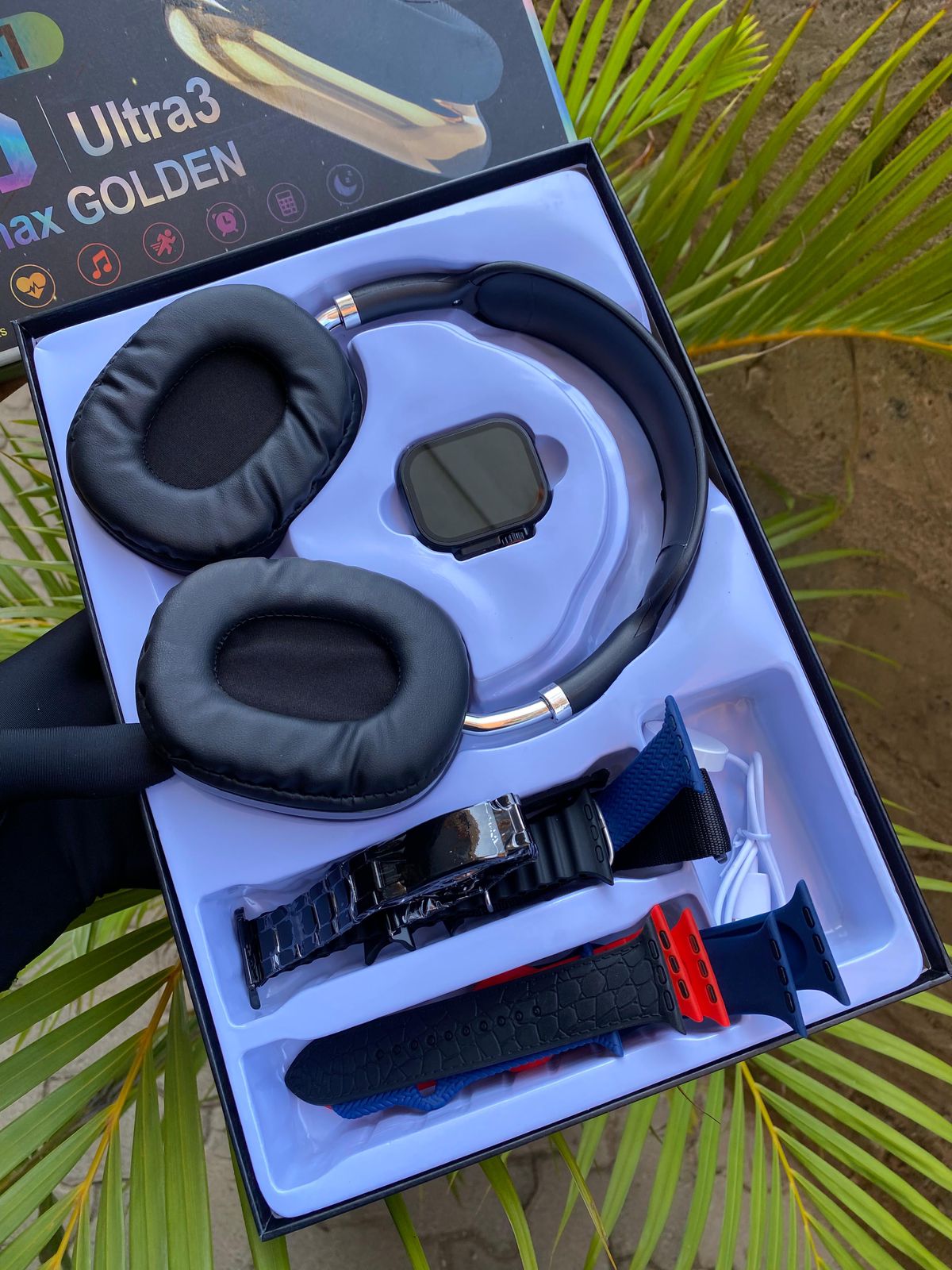 I90 ULTRA 3 SMART WATCH WITH HEADPHONES